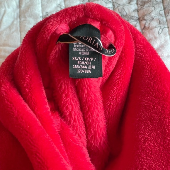 Cozy Red Plush Robe - Picture 5 of 6